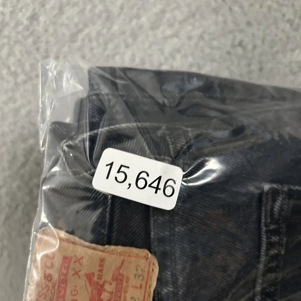 Levis‎ Jeans Mens 38x32 Black Denim 501 Straight Leg Button Fly American Y2K